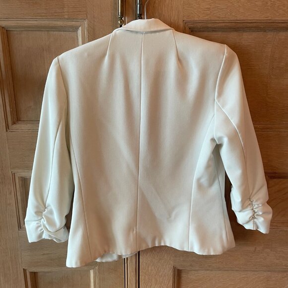 White 3/4 Sleeve Open-Front Blazer, Size XS - Picture 3 of 5